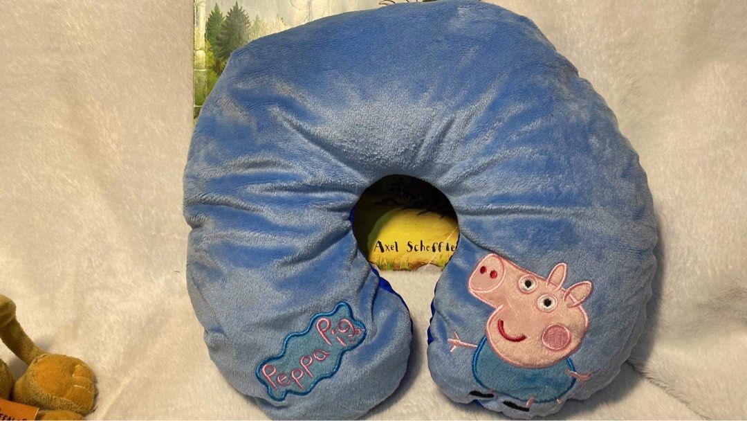 Peppa pig online reversible travel pillow