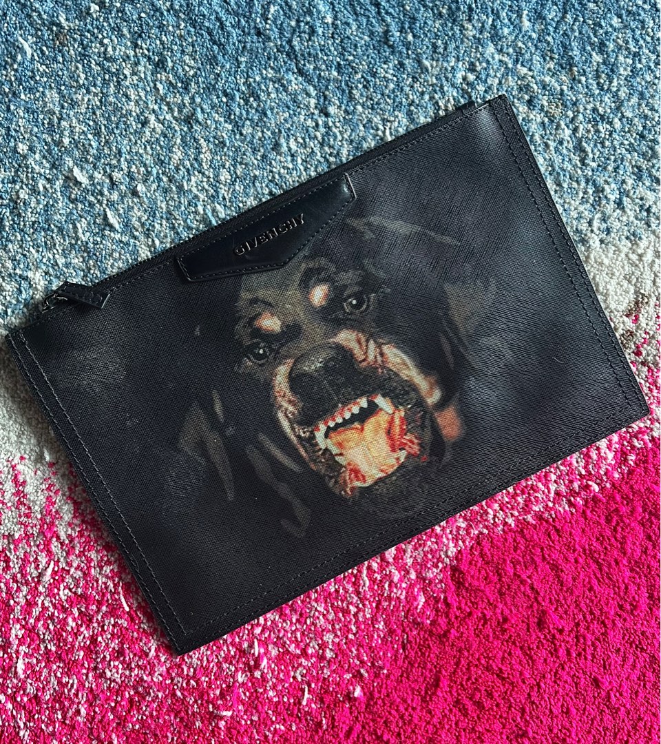 Givenchy deals dog purse