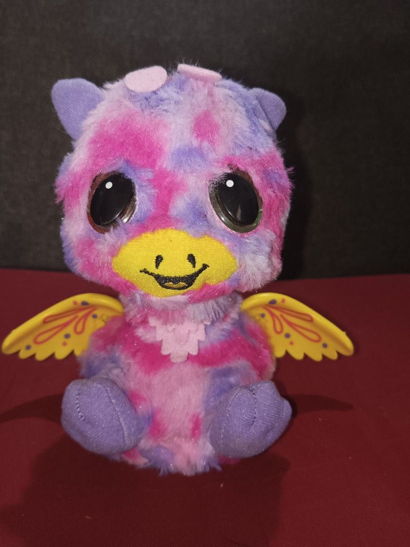 Hatchimals giraffe shop