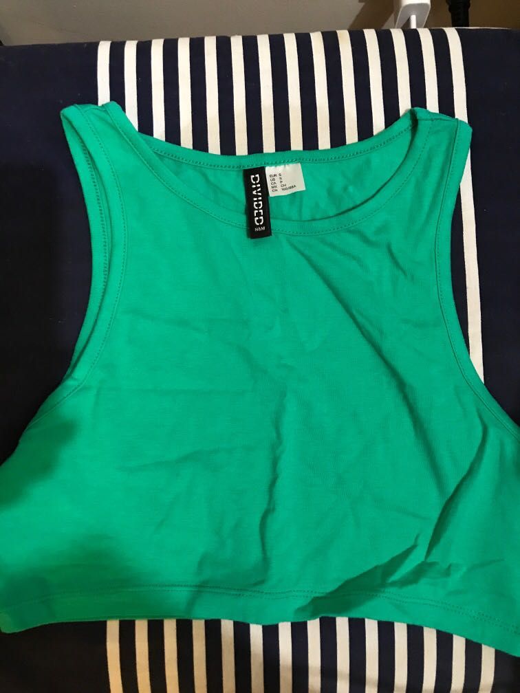 H&M Halter Top (Category: Sleeveless) located in Manila. Submitted by _essentials_ (Listing ID 1249351430, Image 1). Description: .