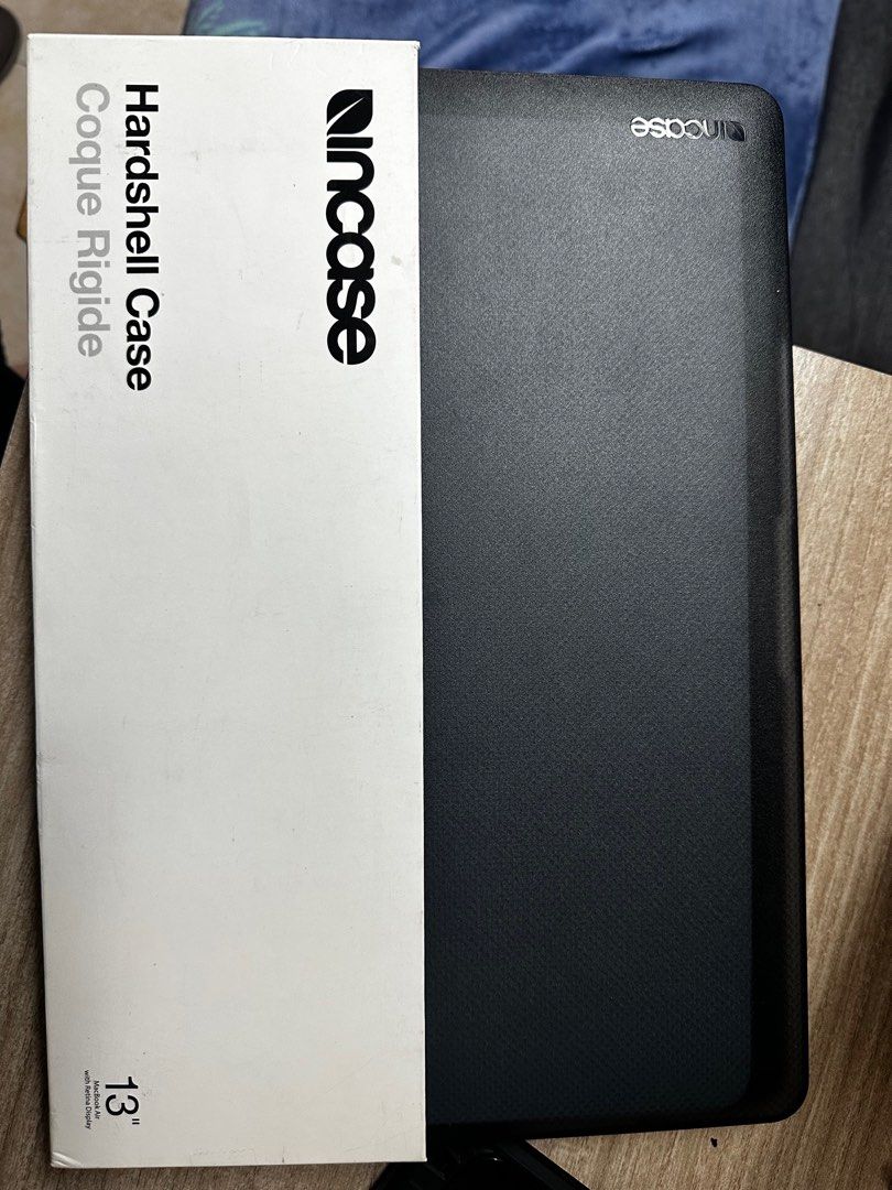 Incase Brand: Macbook Air 2018 Touch ID (Category: Laptops & Notebooks) located in Makati City. Submitted by monicatism (Listing ID 1249348455, Image 1). Description: .