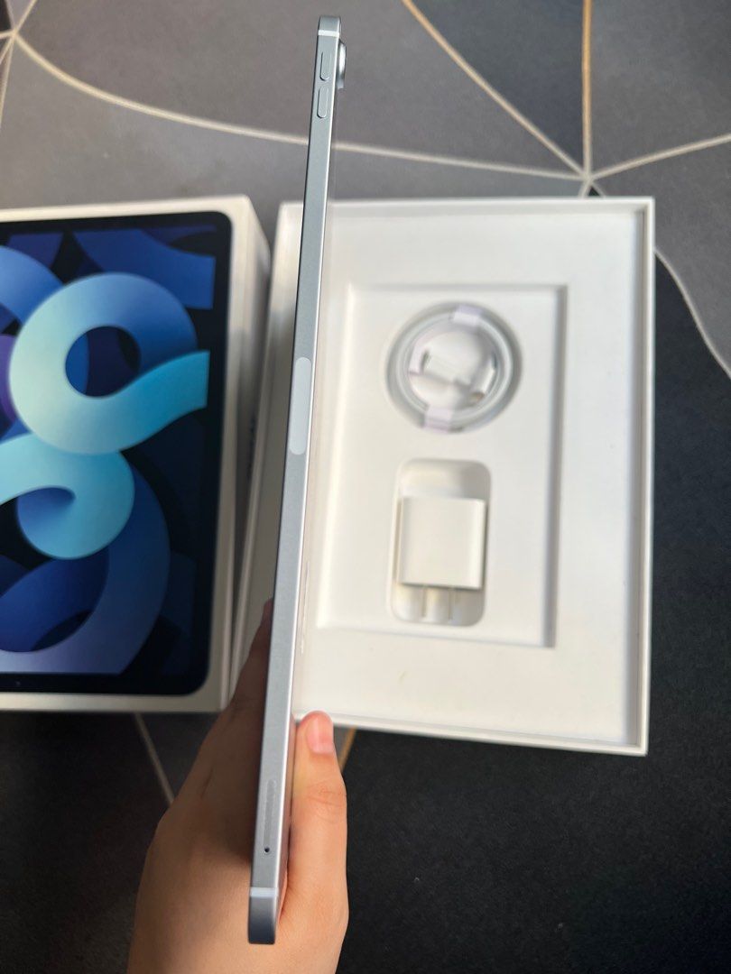 Ipad Air4 64gb Wifi Cellular (Category: iPad) located in Manila. Submitted by np.gadgets (Listing ID 1249269010, Image 3). Description: IPAD AIR 4 64gb Wifi + Cellular GOOD AS NEW🔥 💯With simcard 💯Slightly Used 💯No dents 💯No defects 💯No issue 💯Money back if proven fake 7days warranty Available COD/COP Nationwide .