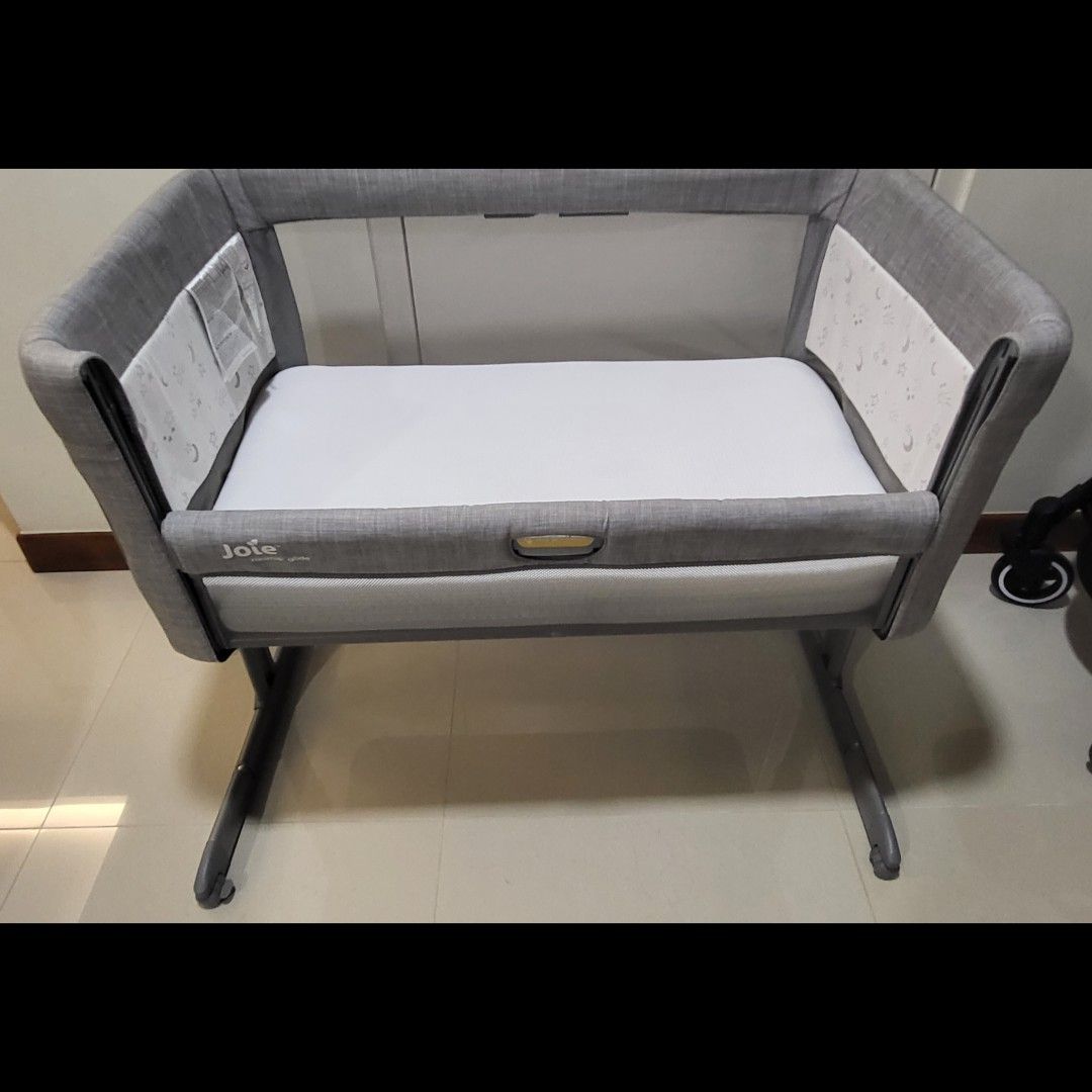 Joie Roomie Glide Starry Night Cot Crib, Babies & Kids, Baby