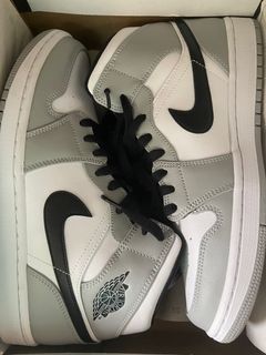 (Category: ) located in . Submitted by snkrsandstuff (Listing ID 1249438916, Image 1). Description: .
