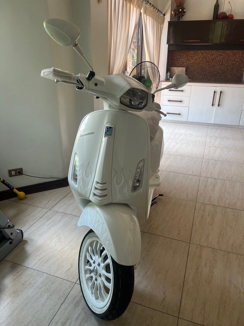 Justin Bieber X Vespa, Motorbikes, Motorbikes for Sale on Carousell