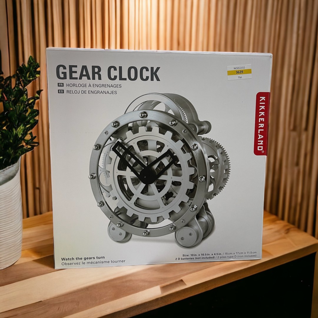 Kikkerland Gear Clock