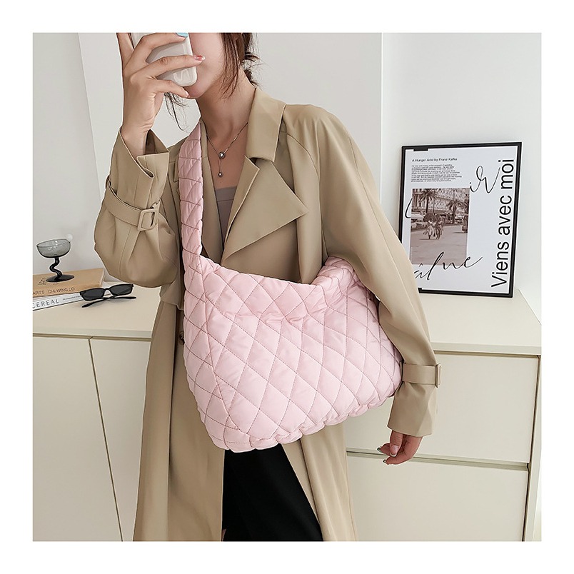 Korean Quilted Bag /Puffer Cloud Shoulder Bag/Trendy Ultra Light