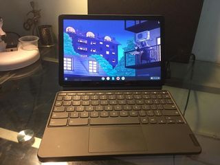 Lenovo Chromebook Duet 10-inch Tablet (iPad/Galaxy Tab/Matepad alternative)