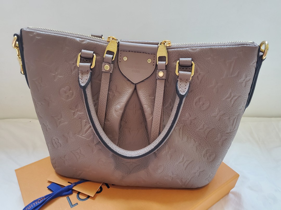 Louis Vuitton Mazarine PM Shoulder Bag