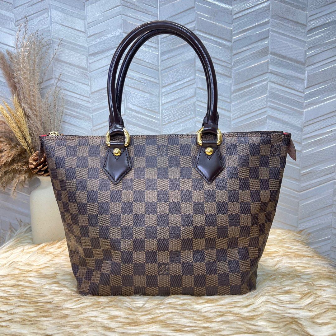 LV Neverfull PM Size in Damier Ebene Canvas, Luxury, Bags & Wallets on  Carousell