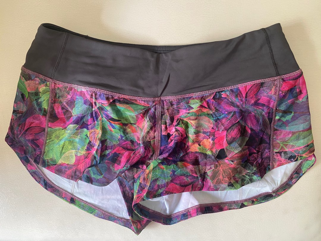 Lululemon Speed Up Low-Rise Short 2.5, Women's Fashion, Activewear on  Carousell