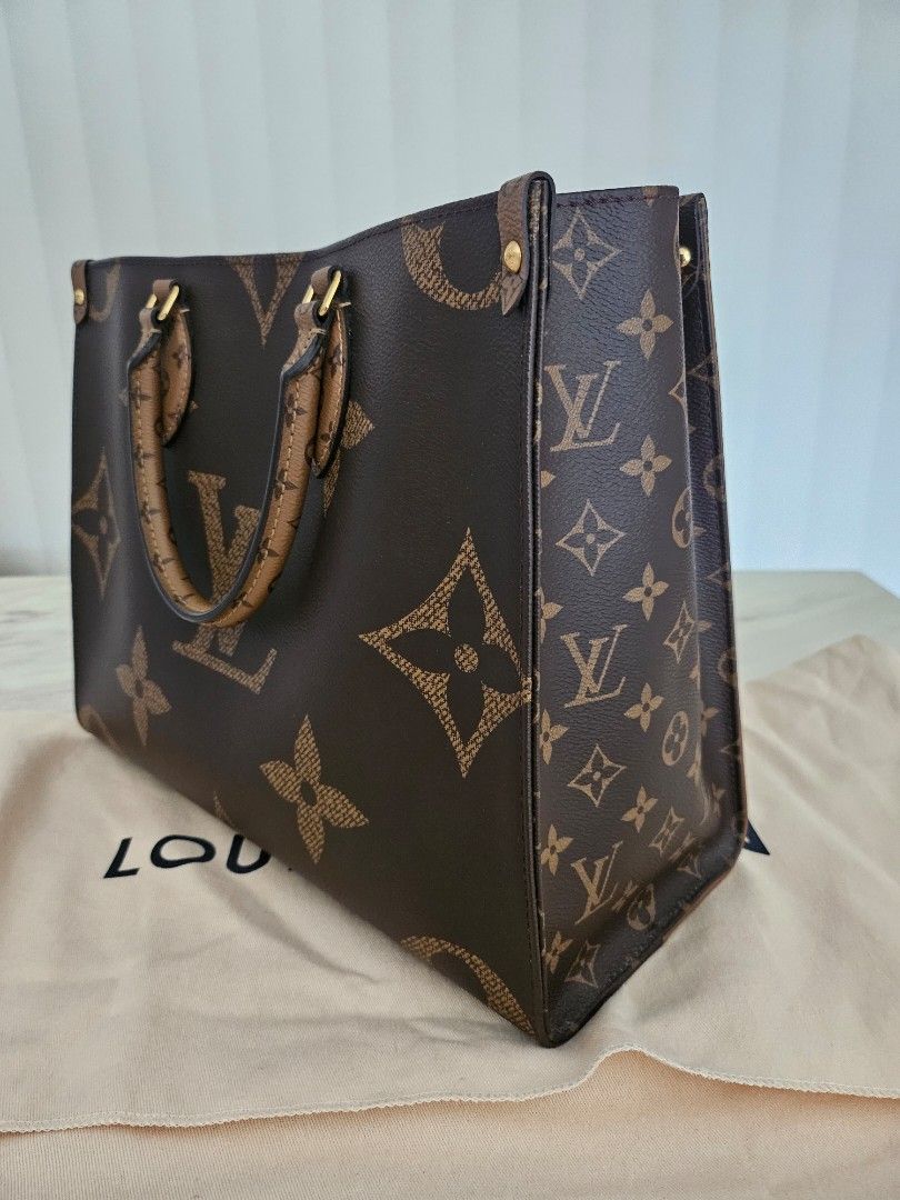 Louis Vuitton On The Go. GM. M. Noir (Black with gold hardware), Luxury,  Bags & Wallets on Carousell