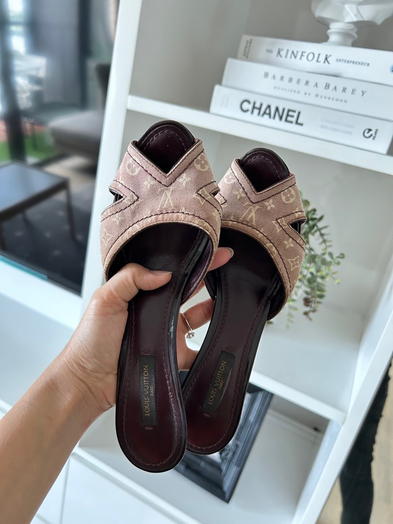 Louis Vuitton Sandals for Women - Poshmark