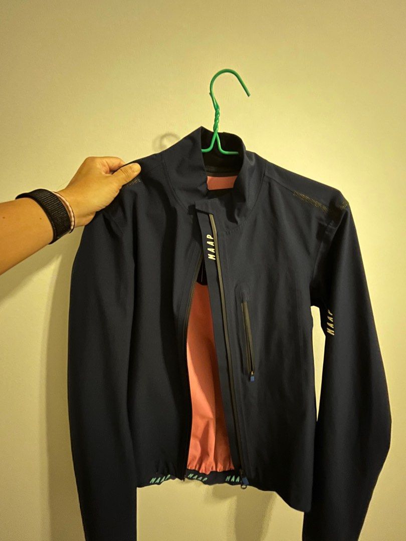 Maap Ascend Pro Rain Jacket XS men Sports Equipment Bicycles