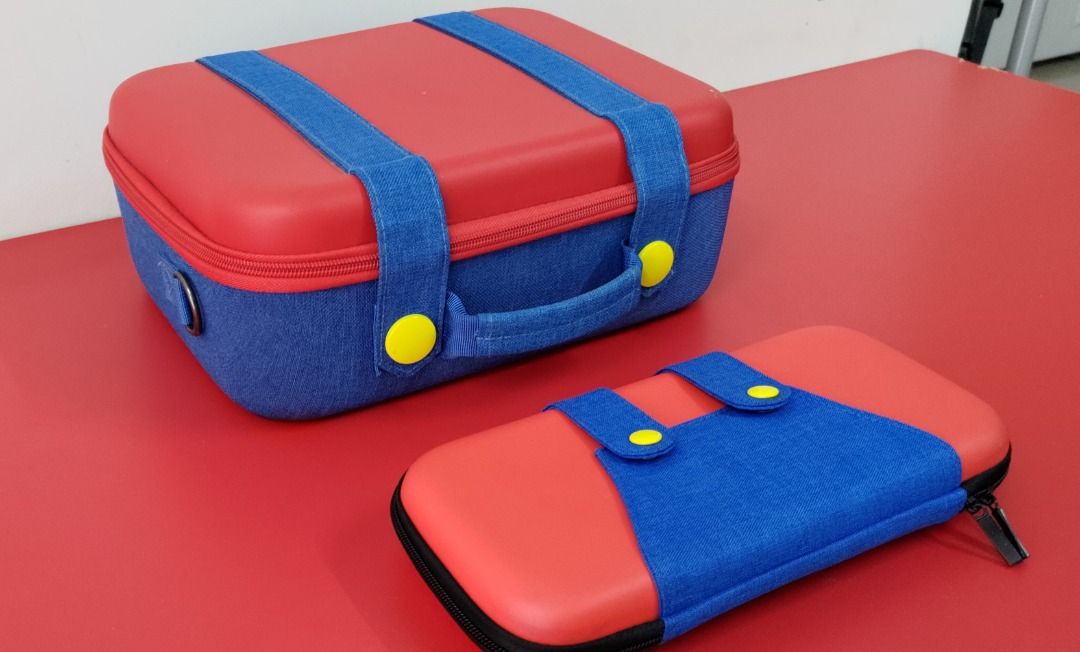 Mario overalls switch case hot sale