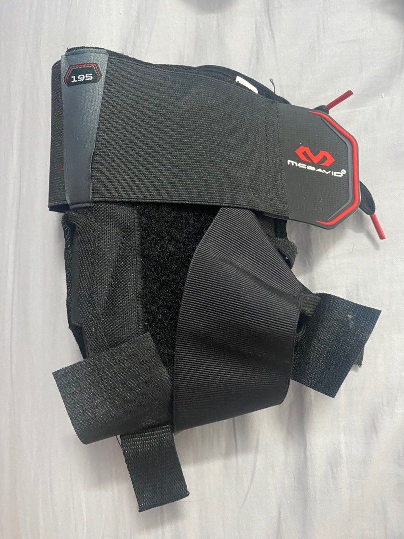 Mcdavid lvl 3 ankle brace size S set, Health & Nutrition, Braces