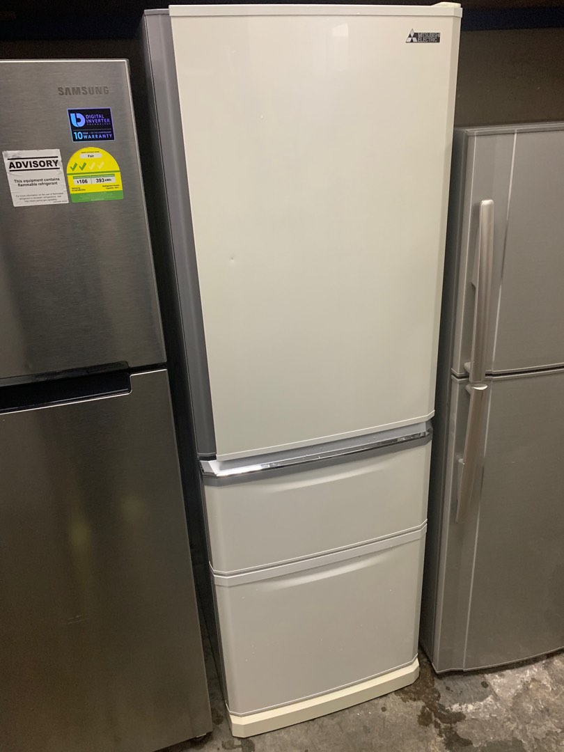 Mitsubishi 3Ticks 3Door Auto Icemaker Bottom Freezer Fridge, 306L, TV