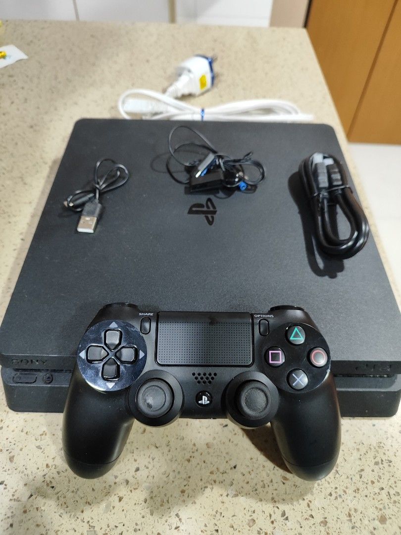 Ps4 slim store extra storage