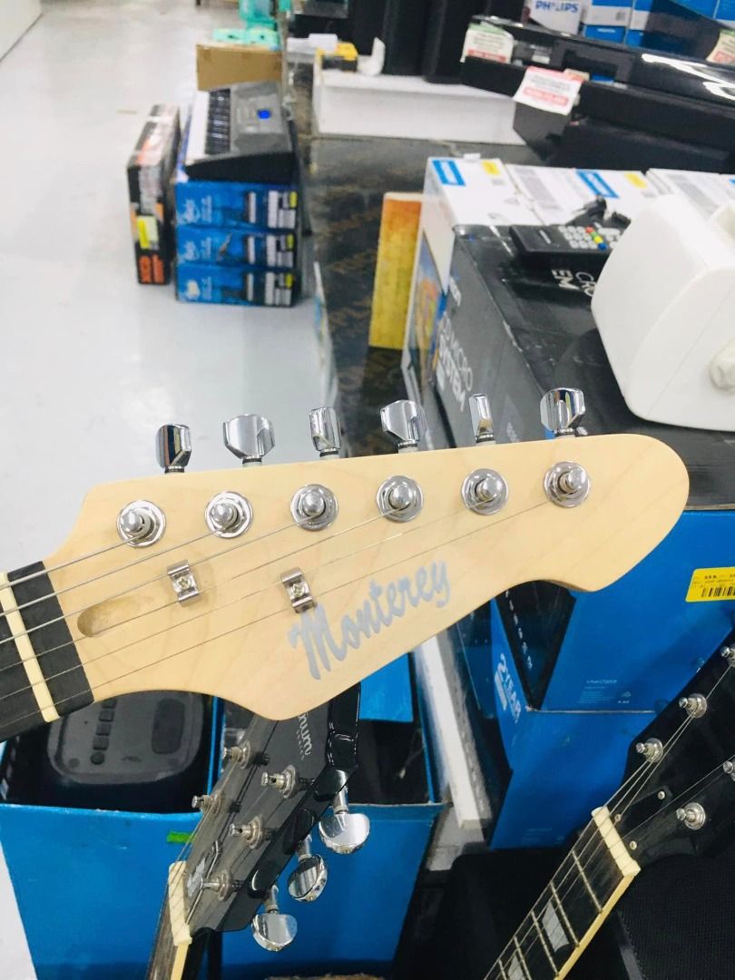 Monterey Electric Guitar on Carousell
