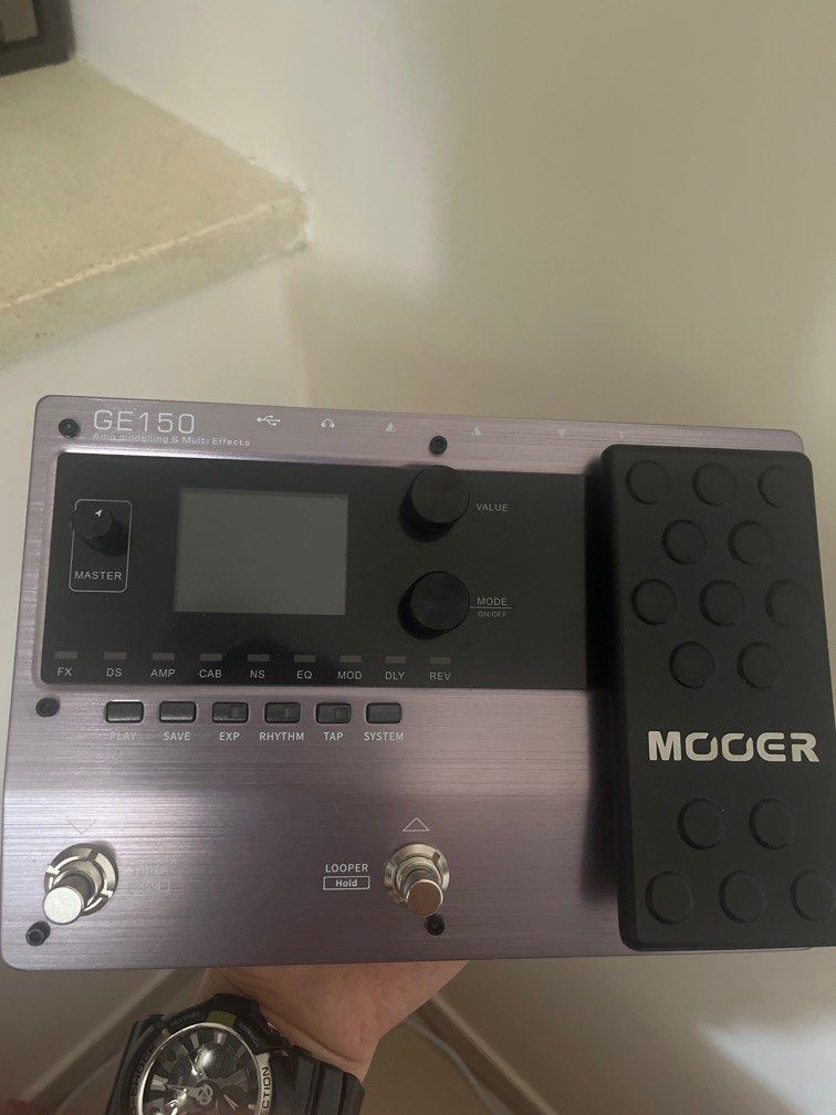 Moore Ge150 multi effect pedal, 興趣及遊戲, 音樂、樂器& 配件, 樂器