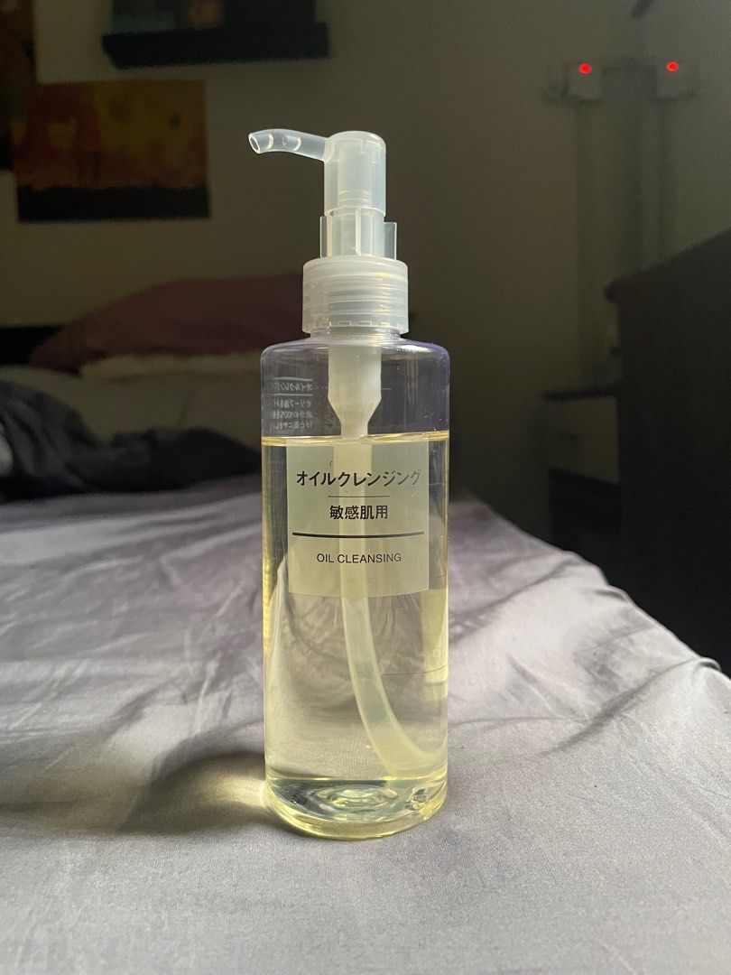 Muji shop cleansing oil