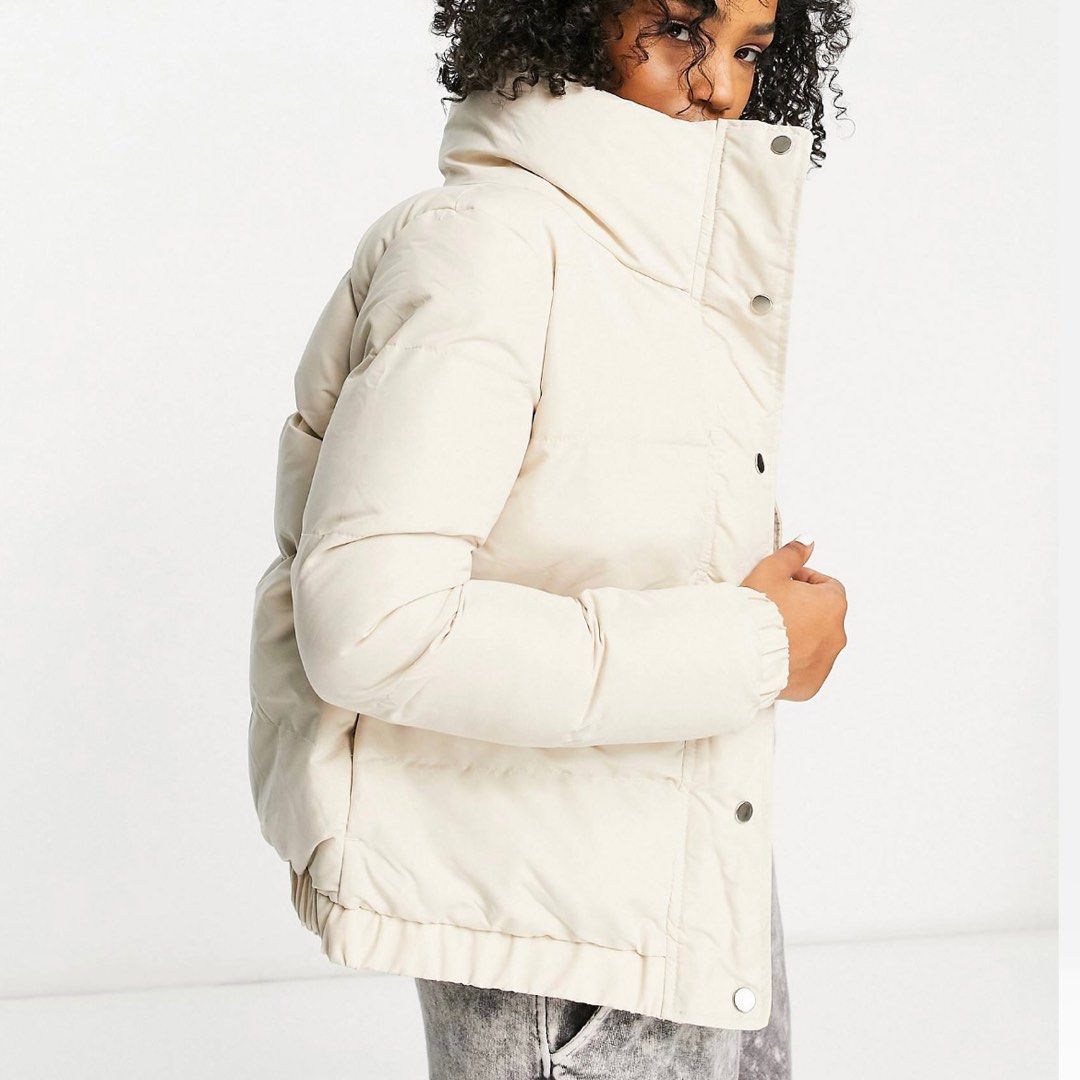 Puffy sale white jacket