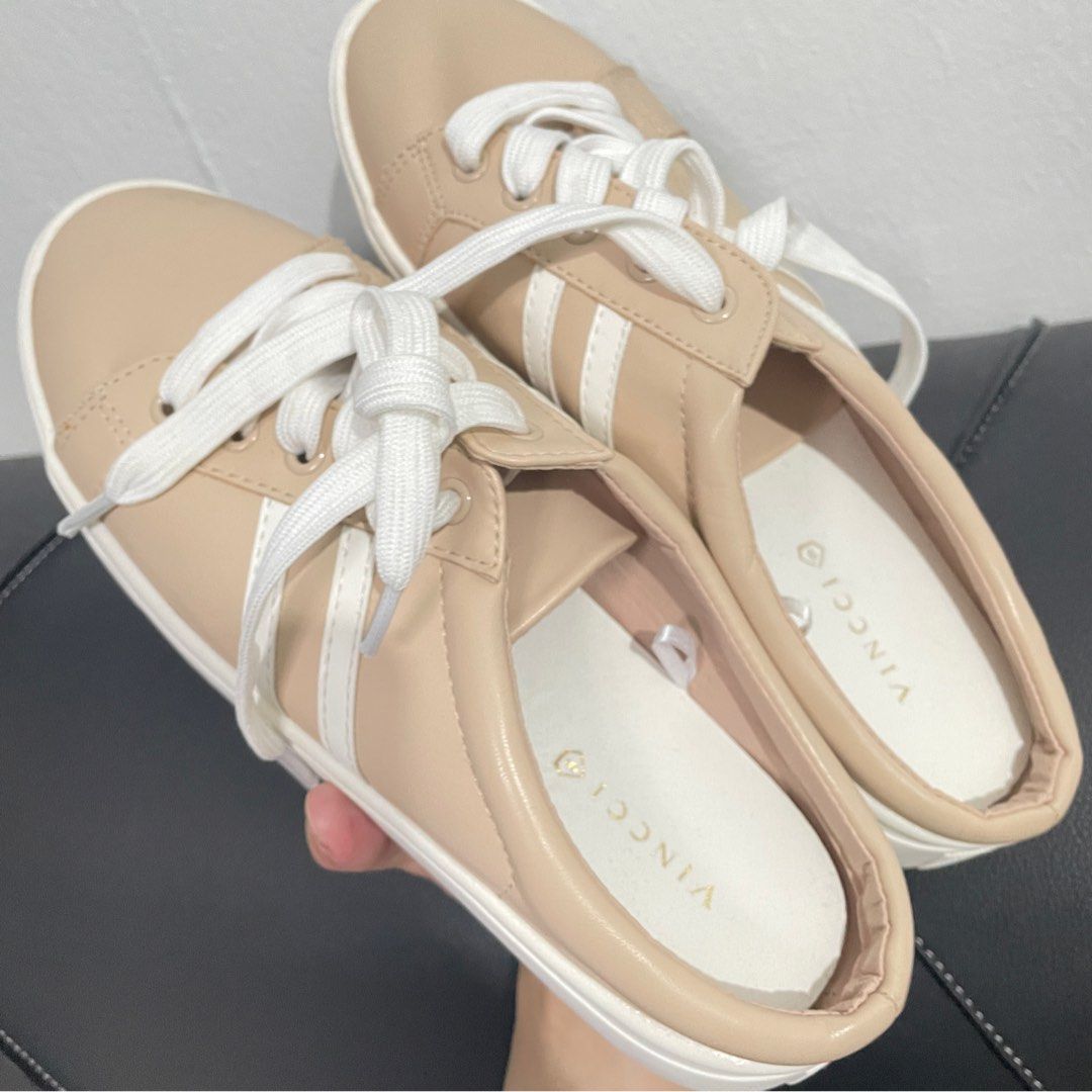 NEW Vincci Nude Shoes Size 6 Women s Fashion Footwear