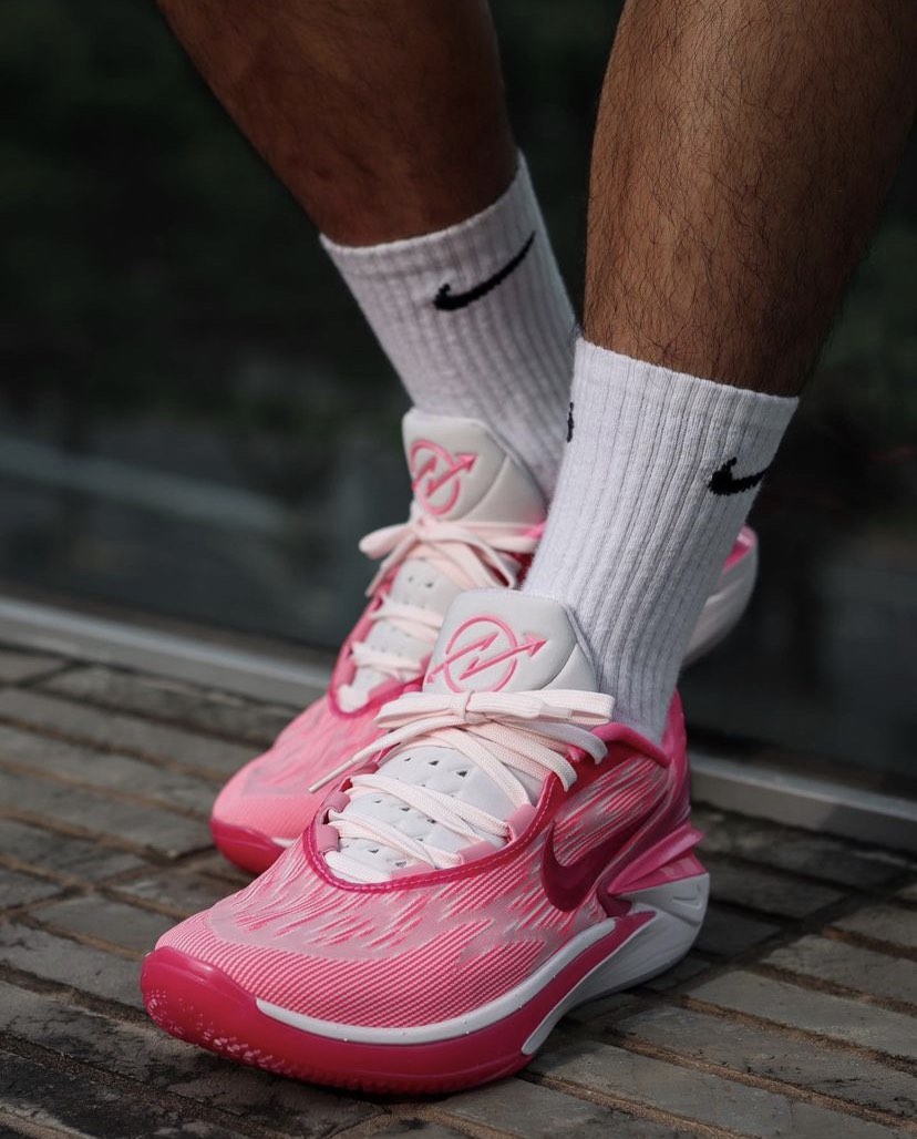 Nike 瑞々しかっ zoom Gt cut 2 Hyper pink