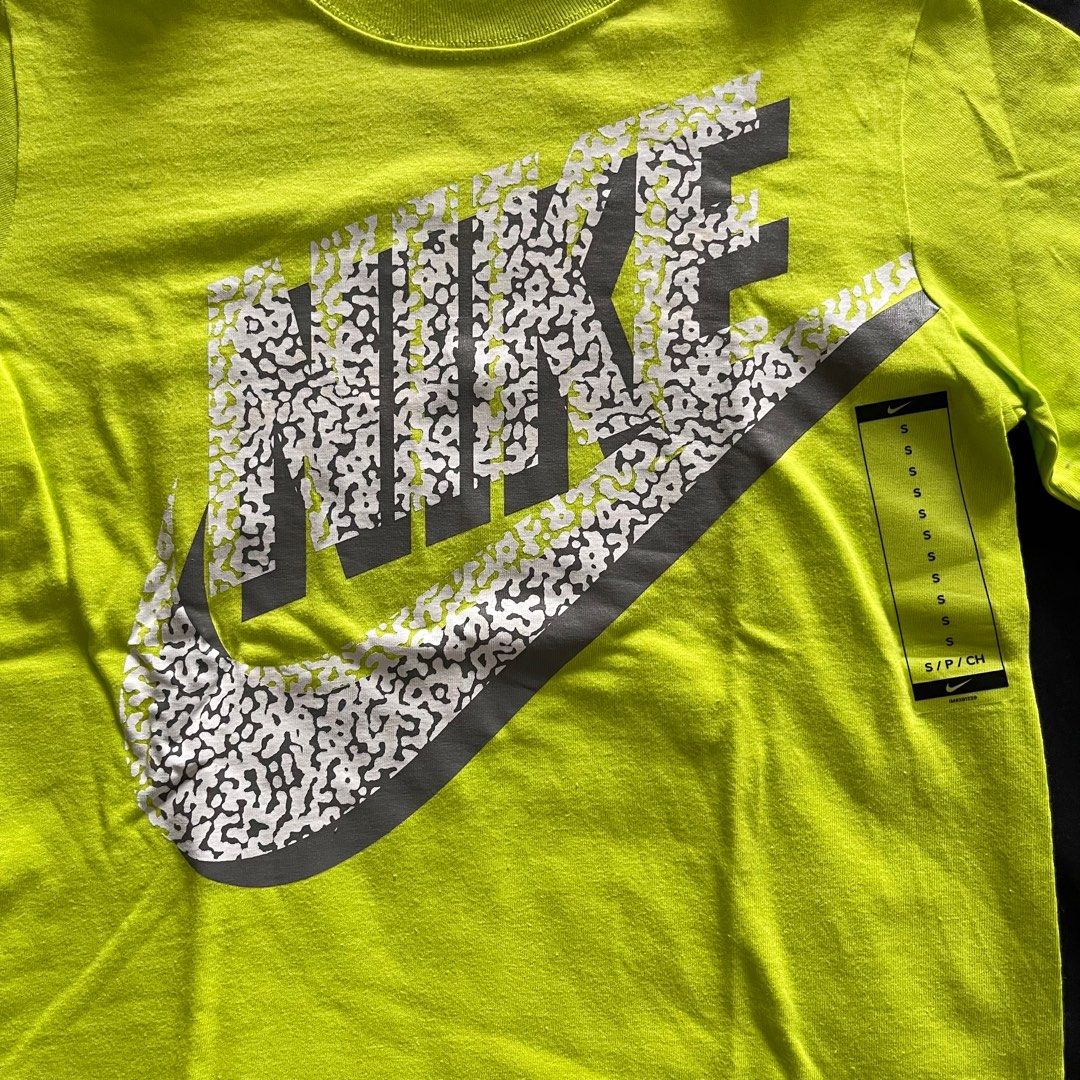 Lime green nike shirt hot sale