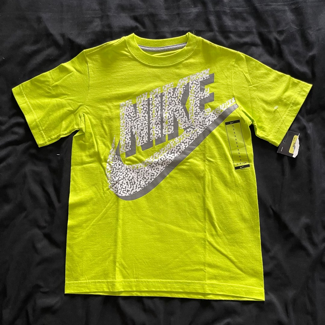 Neon green store nike shirt