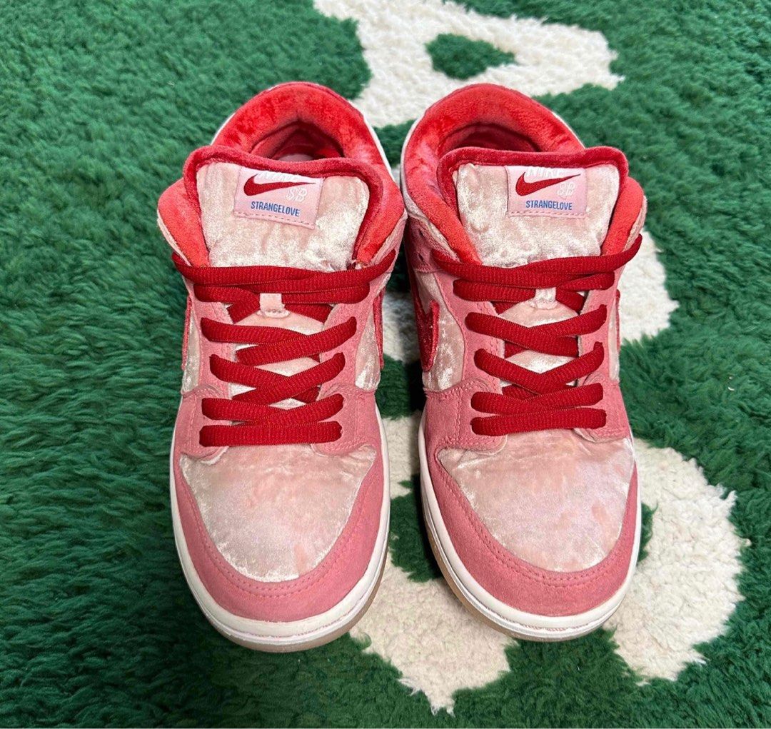 special edition nike sb dunks