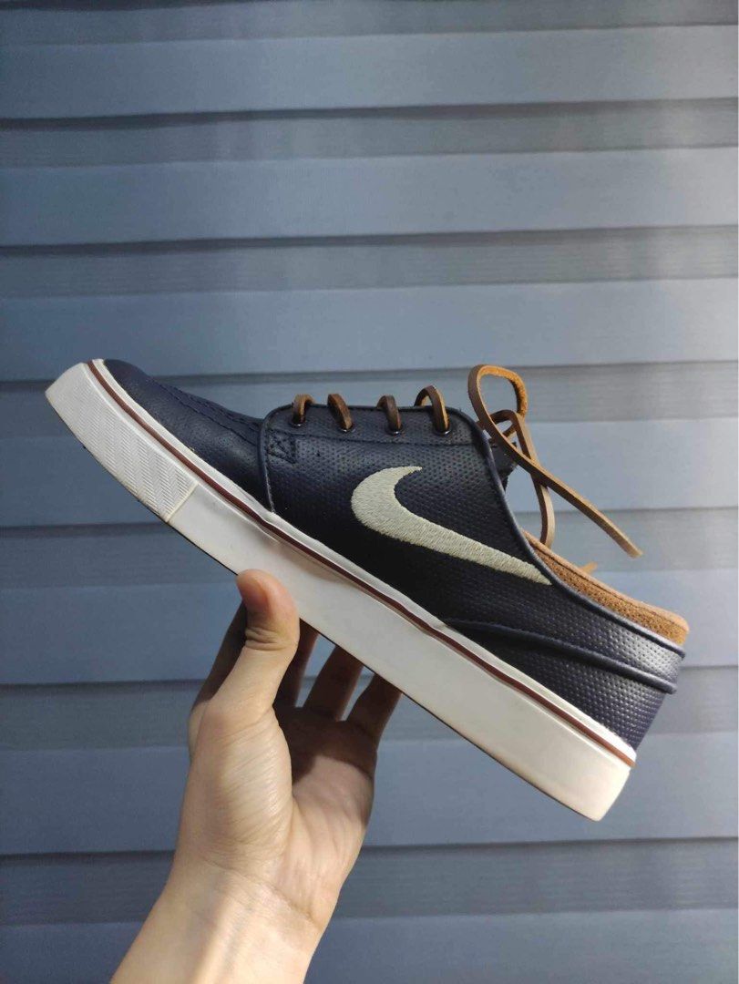janoski obsidian leather price