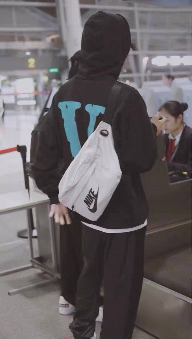 Nike Sling Bag UNISEX Wang Yibo