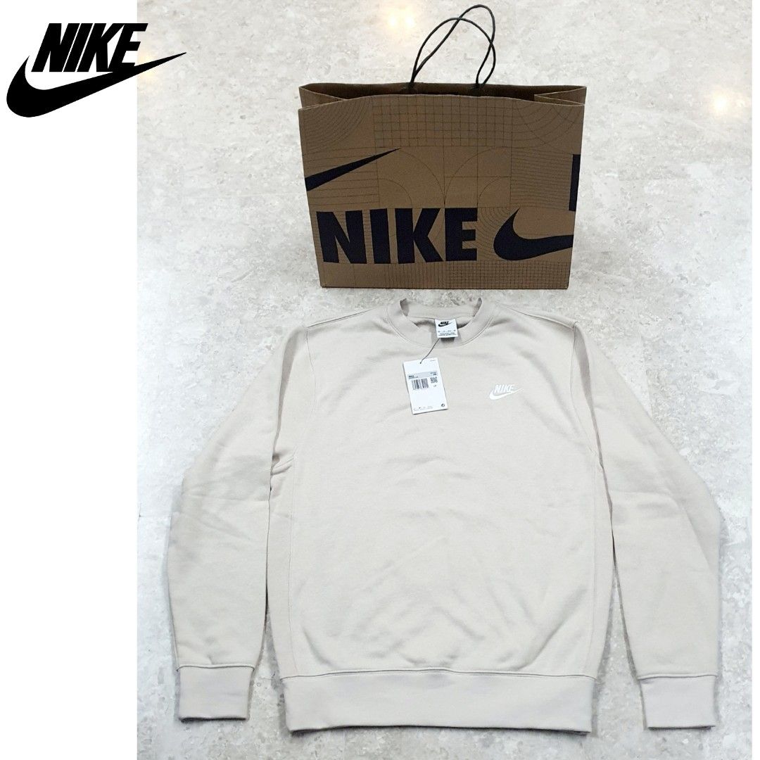 White nike hotsell crew neck