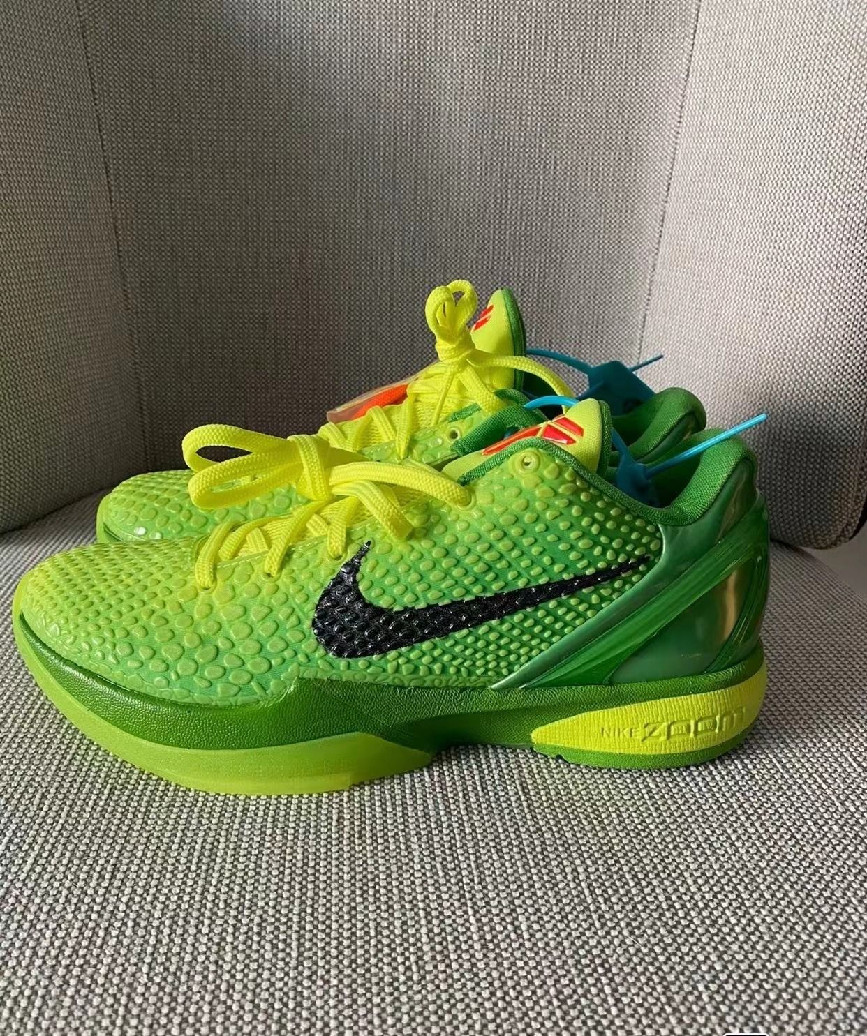 footlocker kobe green apple