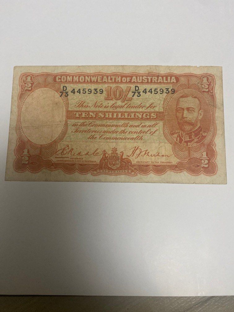 Old Notes (Category: Currency) located in Singapore. Submitted by misfitz79 (Listing ID 1249399394, Image 1). Description: Commonwealth of Australia .