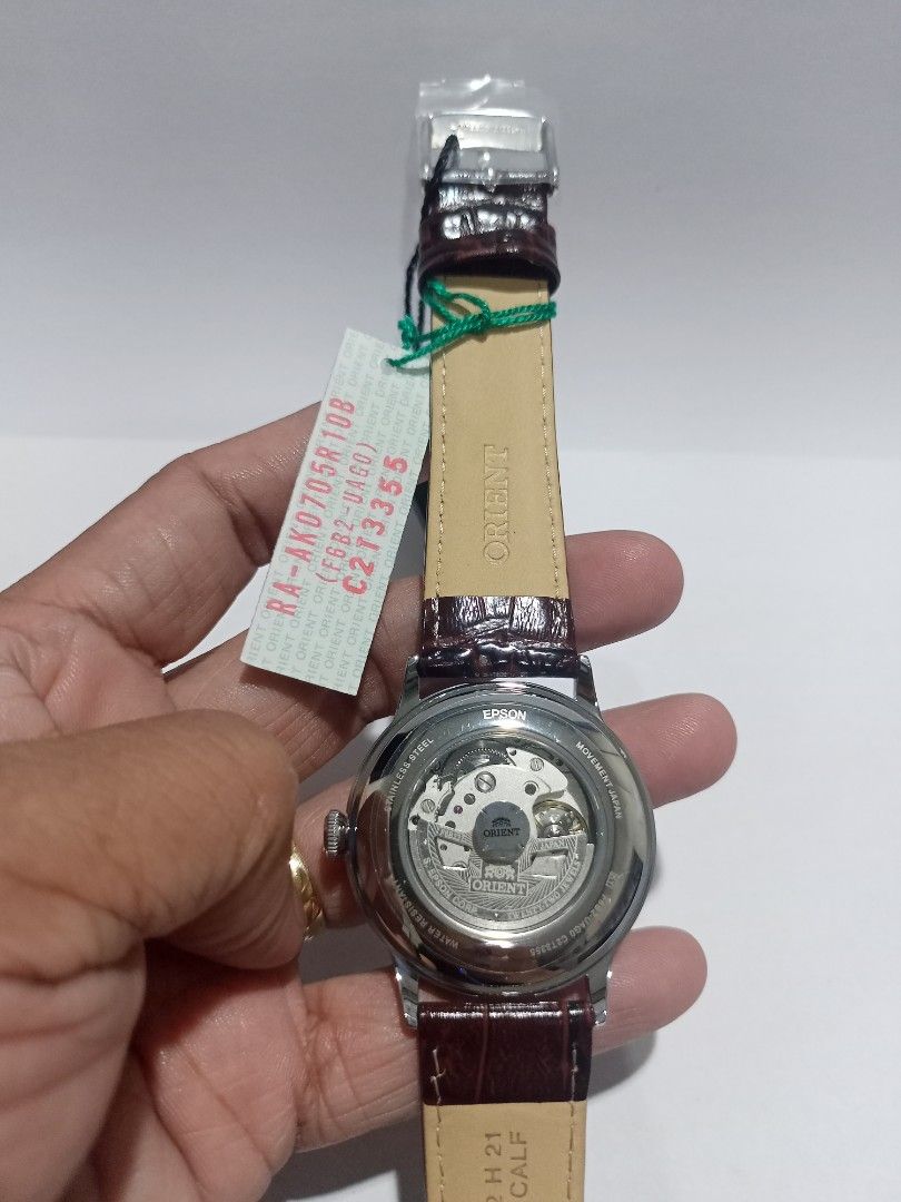 Orient Bambino V8 (Category: Men's Watches) located in Manila. Submitted by AlecsxanderTimeCollection (Listing ID 1249400443, Image 3). Description: Available ⌚ Brand new/ Complete Inclusions Orient Classic Bambino V8 😍 Specs: Case Size 40.5mm Case Height 13mm Case Material Stainless Steel Case Finish Polished, Brushed Case Color Silver Water Resistance 30m (3 ATM) Glass Mineral glass Band Material Genuine Leather Lug Width 21mm Buckle Pin buckl