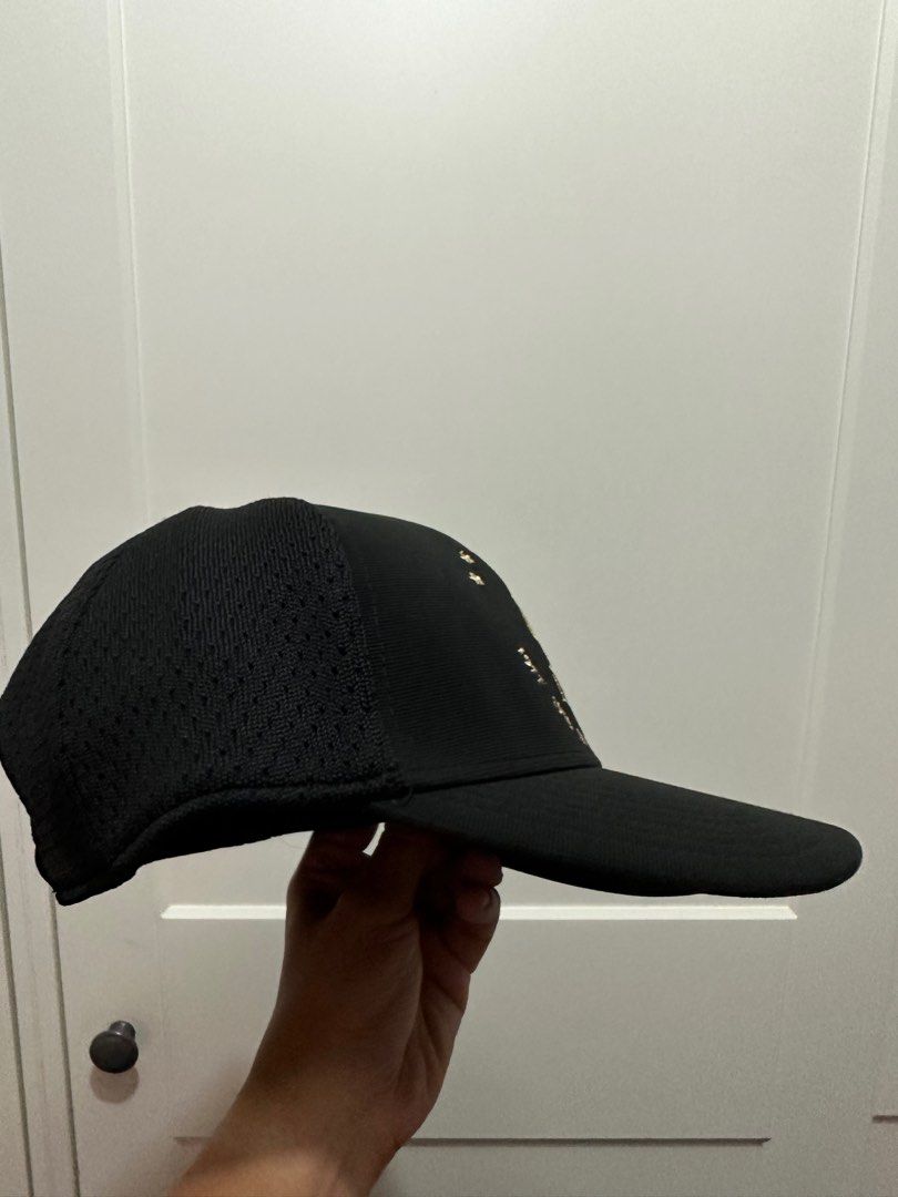 New balance sales liverpool hat black