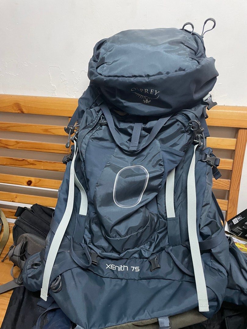 Osprey xenith 75l hotsell