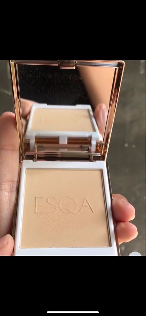 Powder Foundation Esqa on Carousell