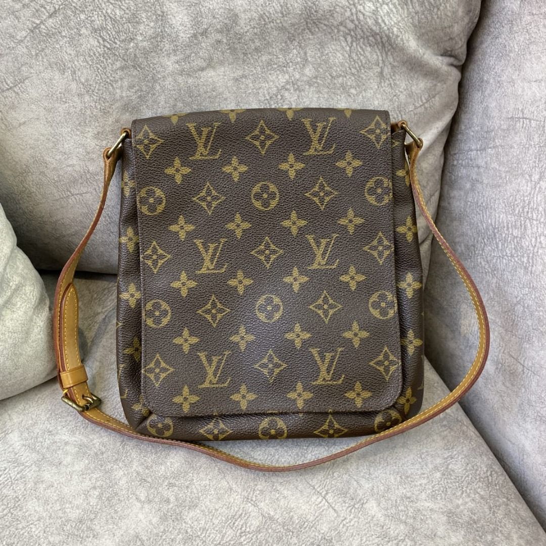 Authentic Louis Vuitton Monogram  Sling Bag, Luxury, Bags & Wallets  on Carousell