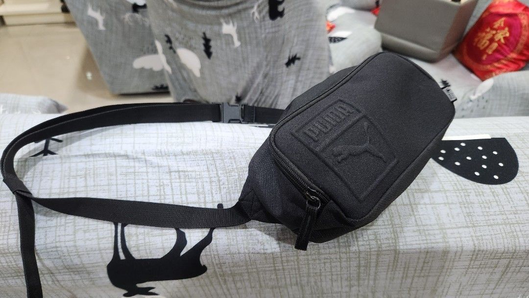 Puma s online waist bag