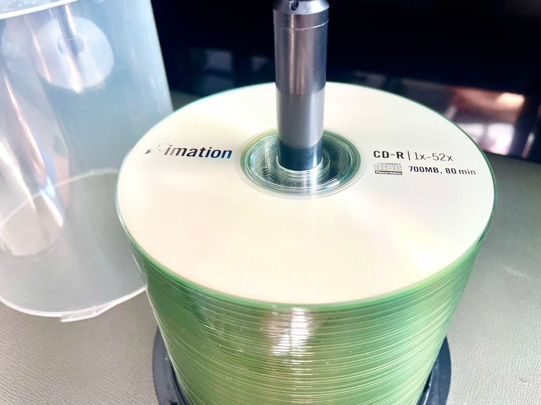 Recordable CD-R with Holder/Stand, Computers & Tech, Parts ...