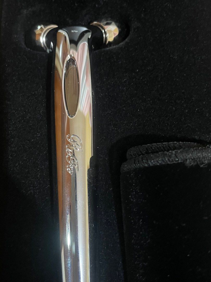 Refa S Carat Face Massager (Category: Face Care) located in Manila. Submitted by curatedblingsandbaubles (Listing ID 1249395355, Image 2). Description: - Made in Japan - Platinum coated - Very smooth, can pass as new .