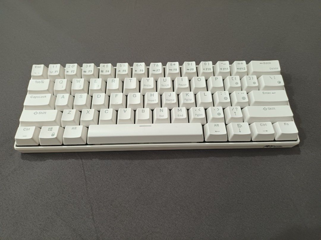 Royal Kludge RK61 (Category: Computer Keyboard) located in Pasig City. Submitted by toyomansi3000 (Listing ID 1249275657, Image 2). Description: Box not included.