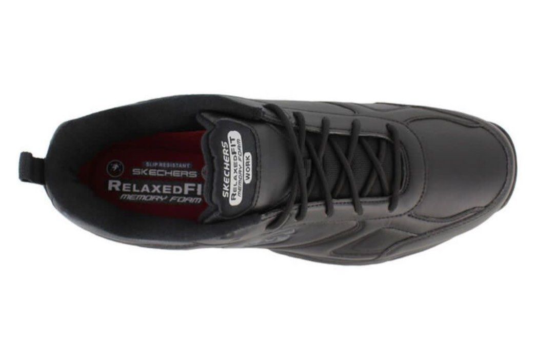 Skechers store dighton sr