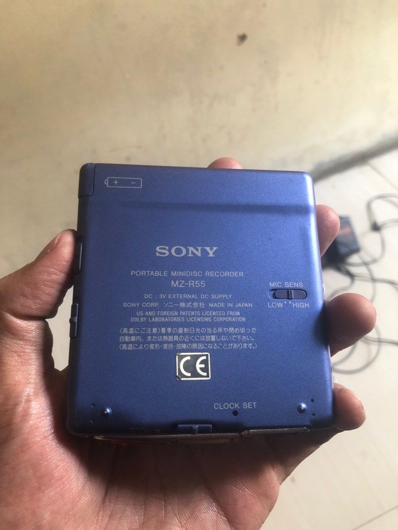 Sony mz r55 minidisc portable recorder walkman original vintage on