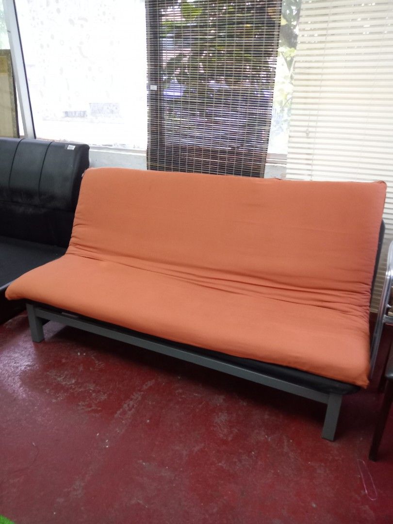 6 foot clearance futon