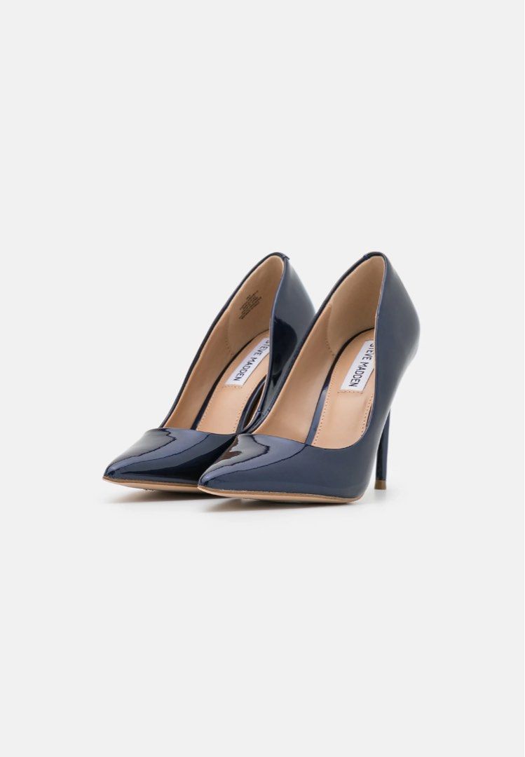 PRICE REDUCED Steve Madden Daisie Pump Navy Size 38.5