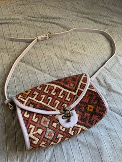 （分類：）位於 。 由 rahl.dd 提交（商品編號 1249352713，圖片 1）。簡介： 。
